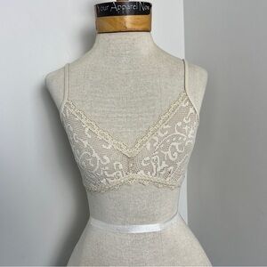 Suggest Cream Lace Floral Design Bralette Bra Nonpadded No wire Sz 32B (591)